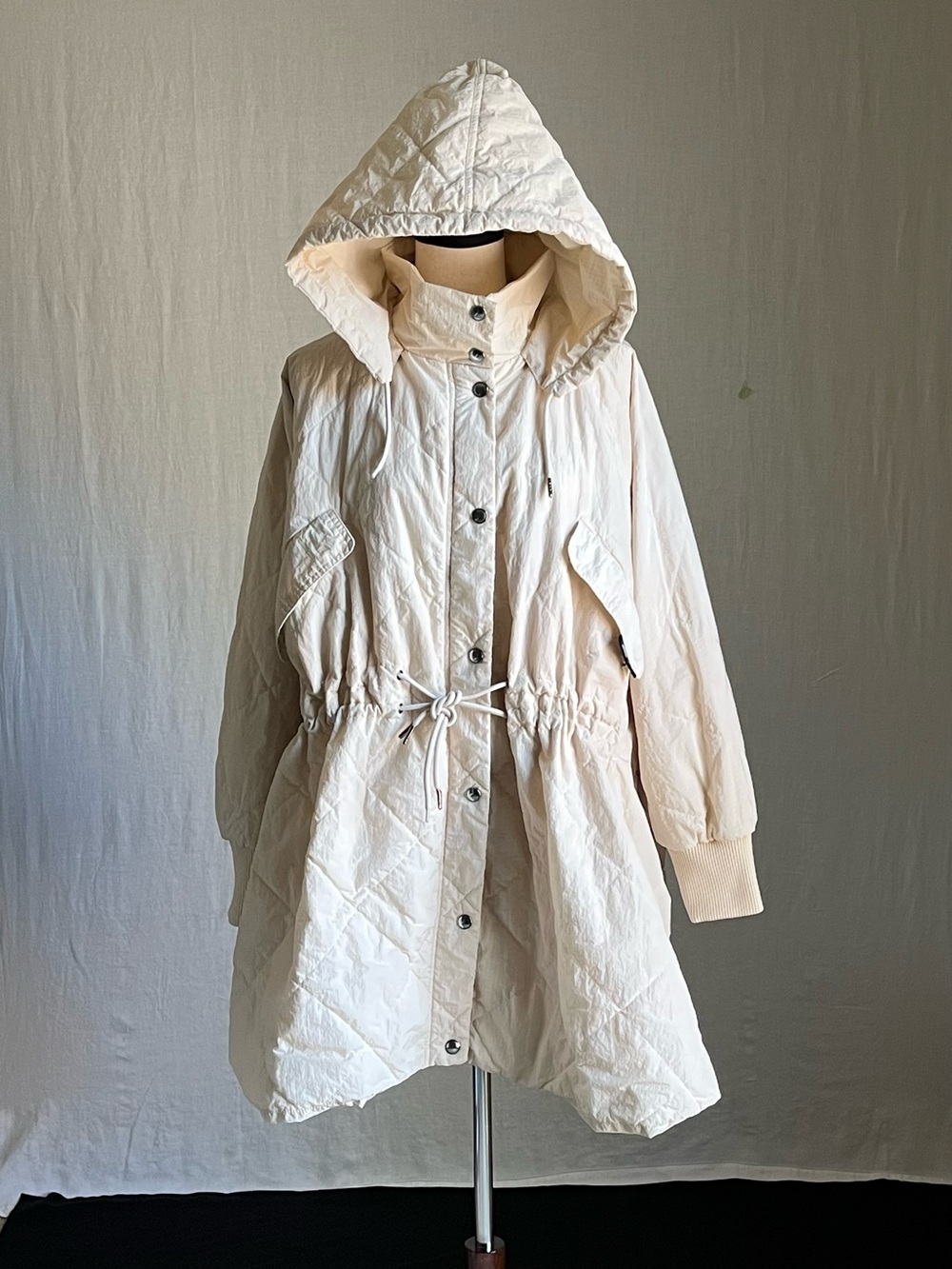 OOF Wear - Quilted Cape Coat - Hood, Windbreaking, Water Resistant & Full Zip- L